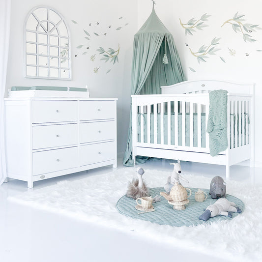 Heritage cot set with 6 drawer chest and change mat