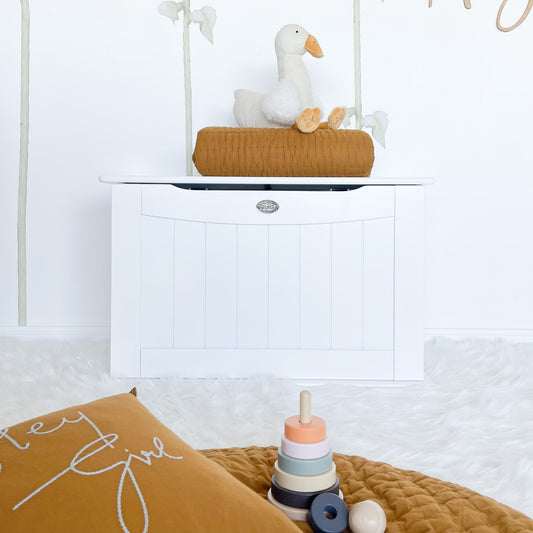 Quirky Bubba Wooden Toy Box - White side view
