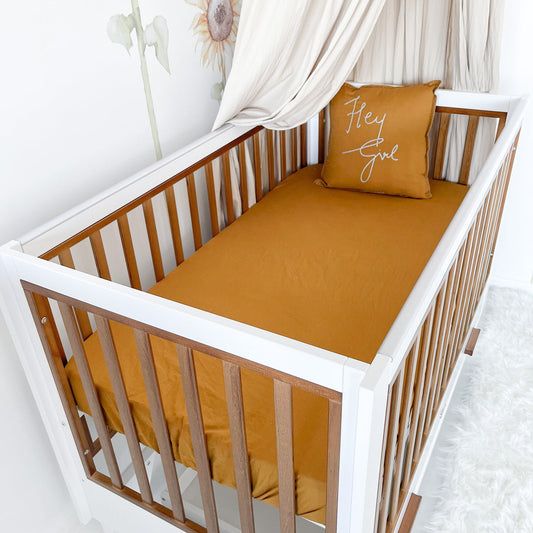 Cloud 9 Two Tone Cot & 6 Drawer Nursery Bundle - view 2