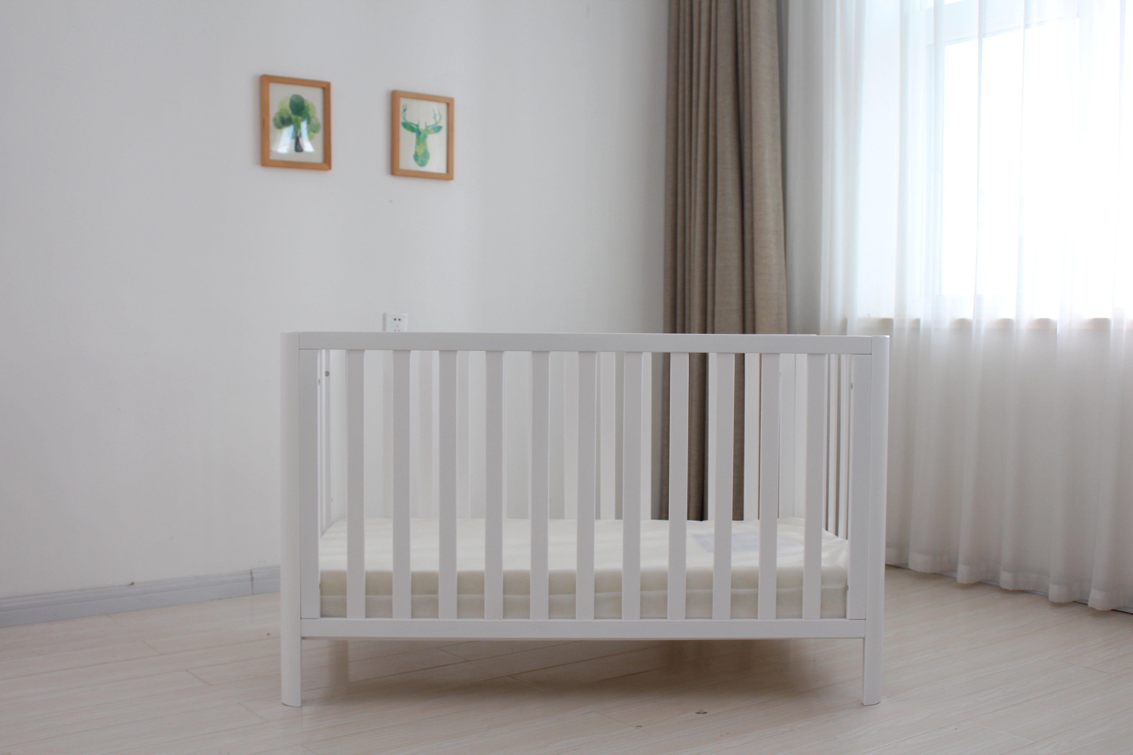 Modern Cot White (Slat Ends)