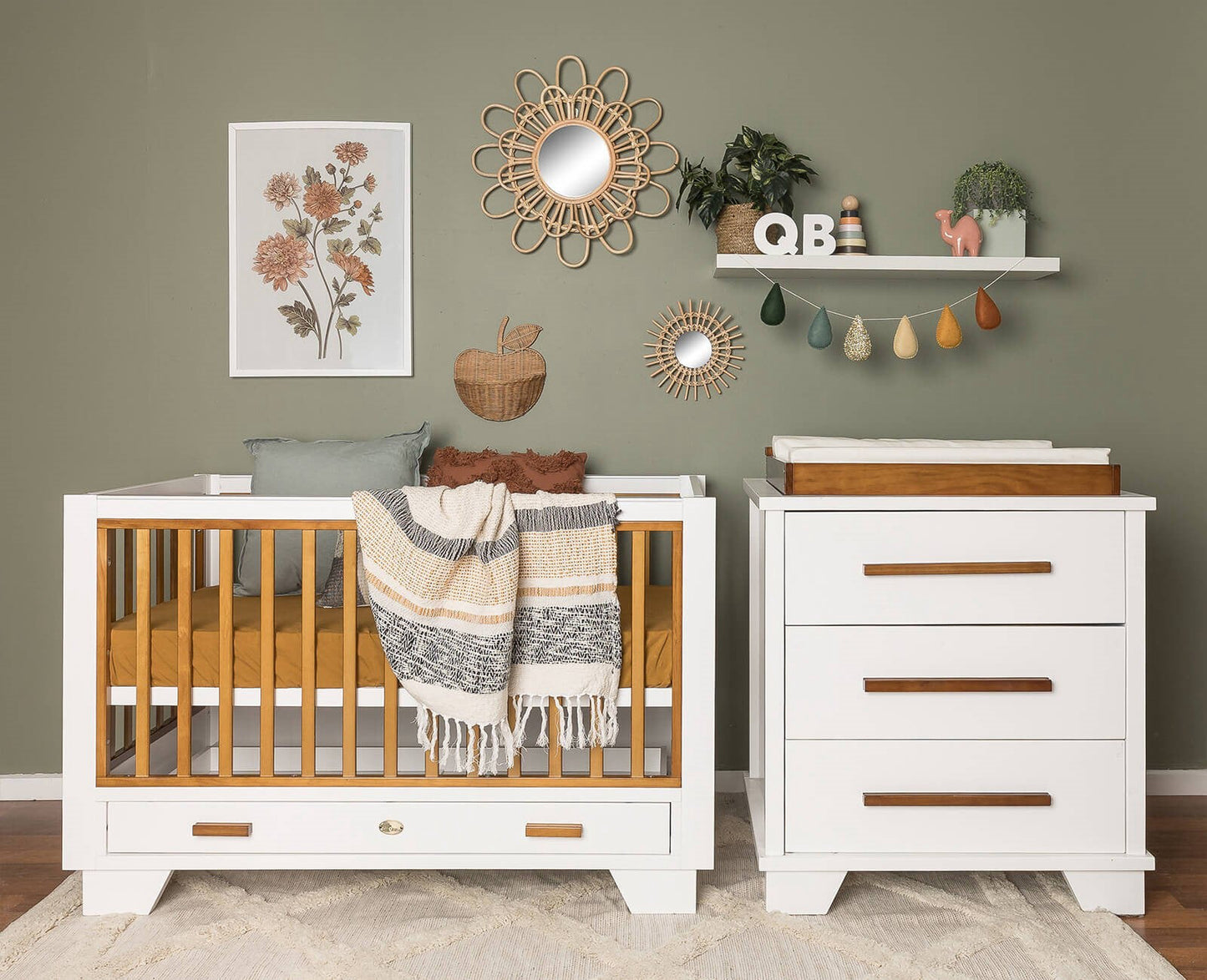 Two Tone Cot White