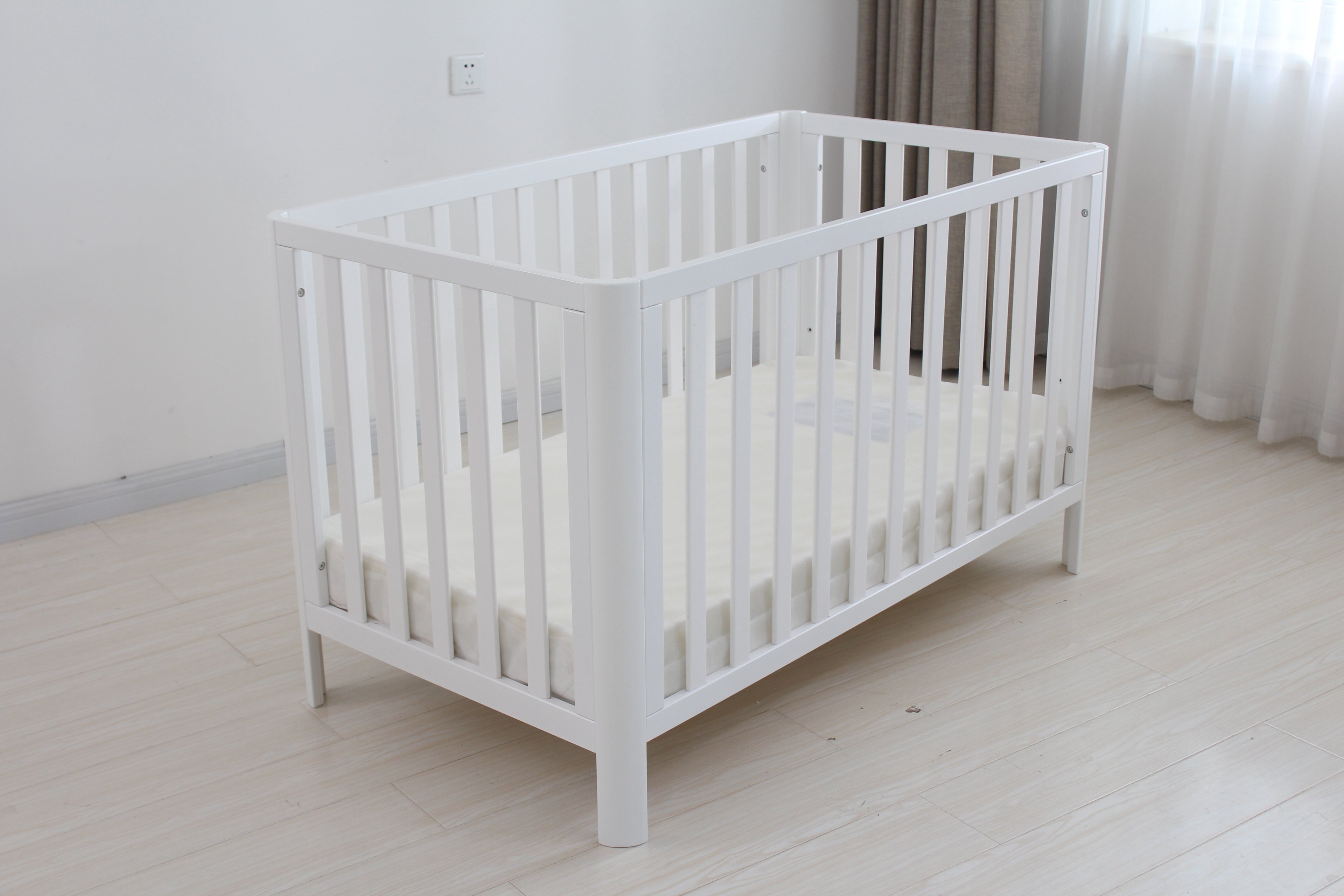 Modern Cot White (Slat Ends)